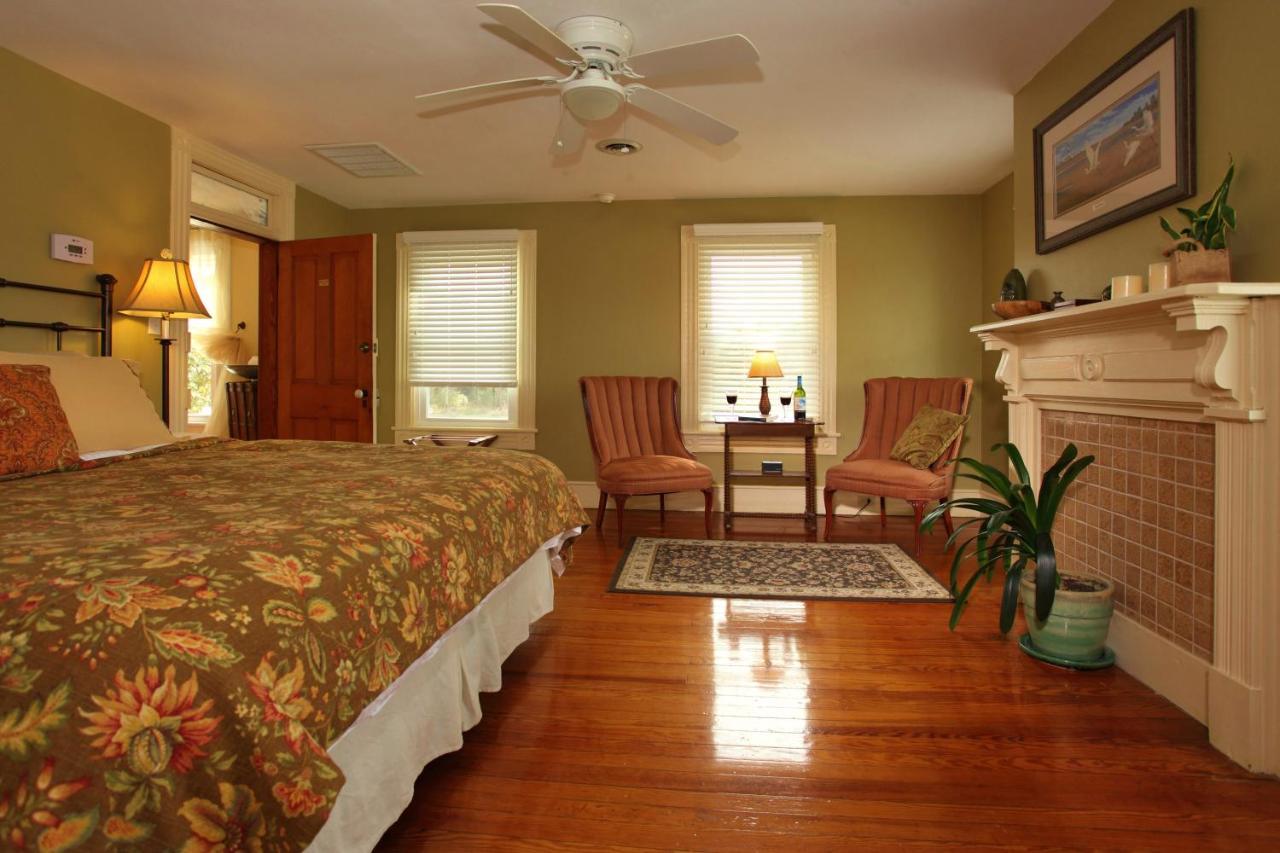 The Inn At Tabbs Creek Port Haywood Extérieur photo