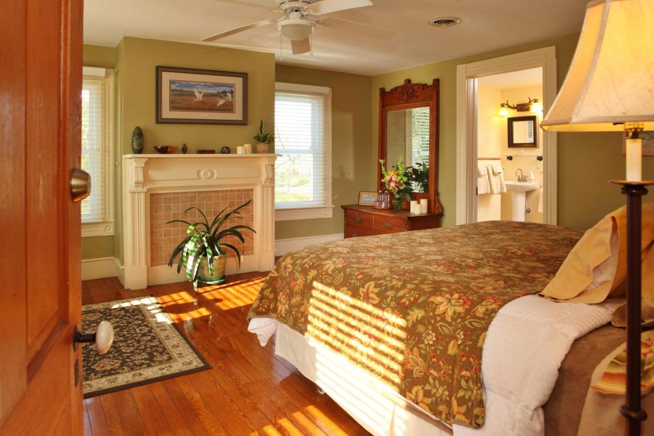 The Inn At Tabbs Creek Port Haywood Extérieur photo